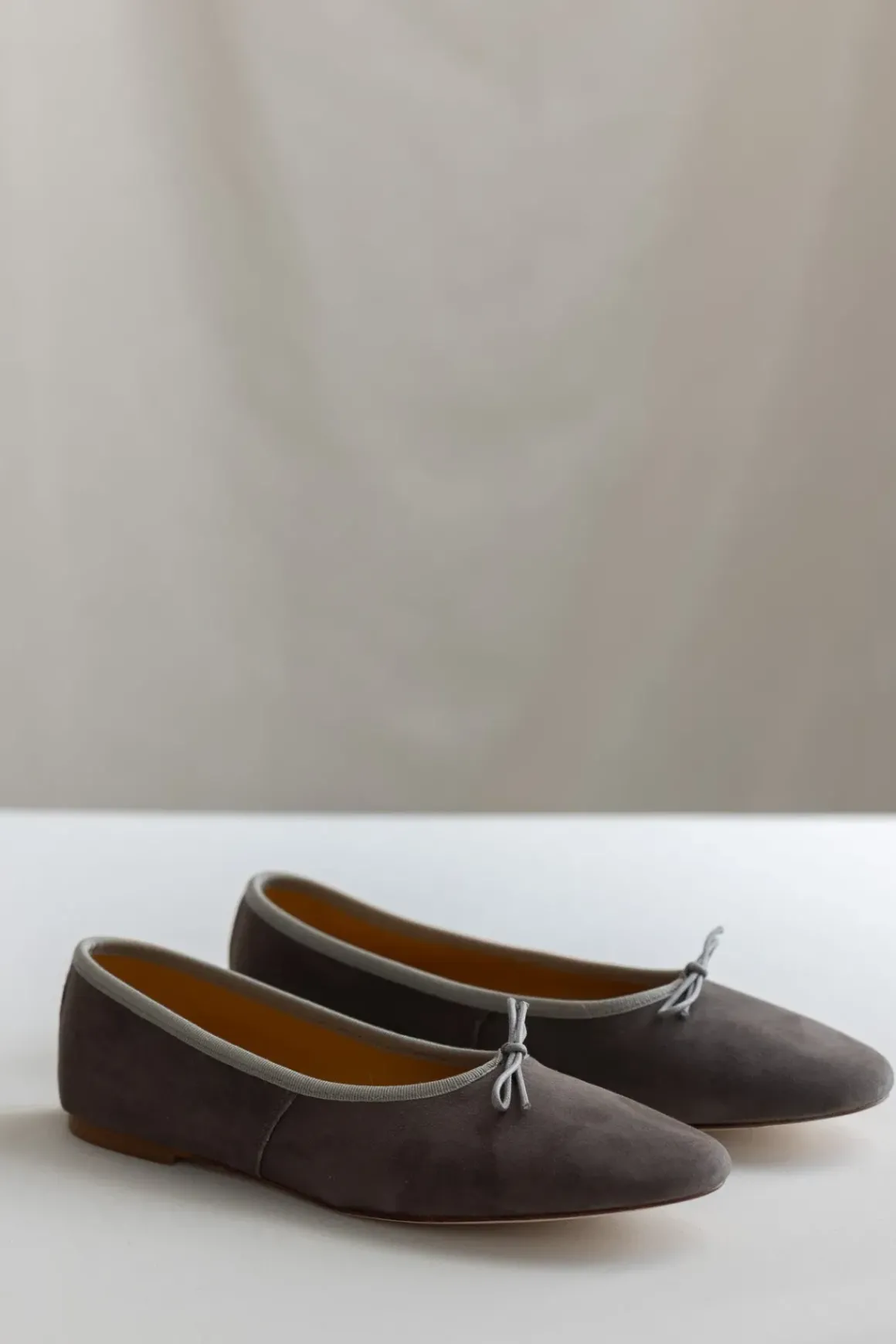 Ballerina - Volcano Suede Greige Sacardon