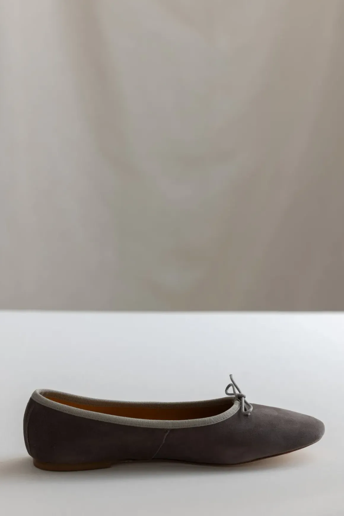 Ballerina - Volcano Suede Greige Sacardon