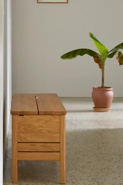 Benk - A Line Storage Bench 111 Eik