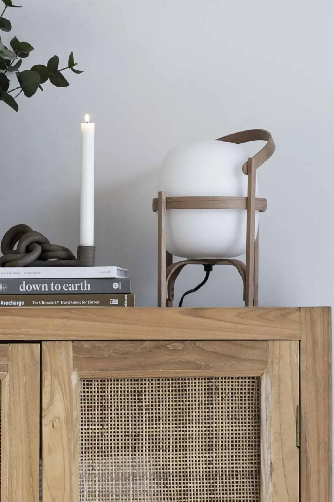 Bordlampe - Cestita Cherry Wood Opalhvitt Glass