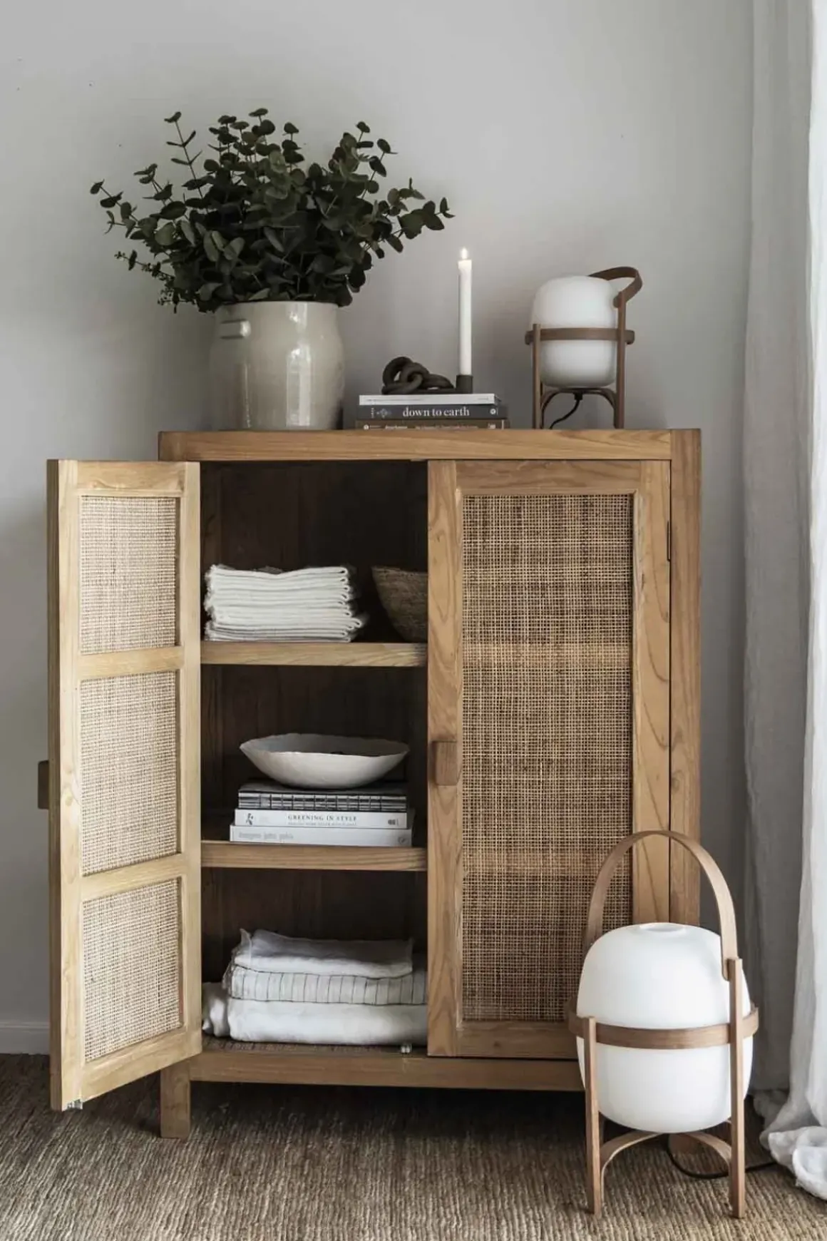 Bordlampe - Cestita Cherry Wood Opalhvitt Glass