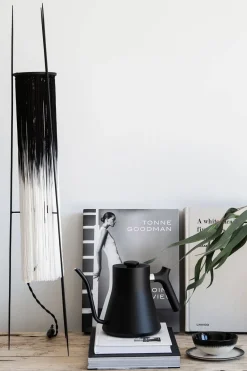 Bordlampe - Kiki Sort/Hvit L17 W17 H85