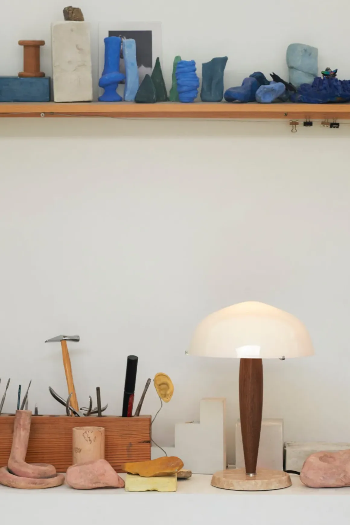 Bordlampe - SHY3 Herman Valnøtt/Marmor