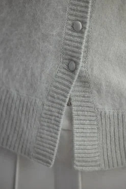 Cardigan - Fluffy Statements