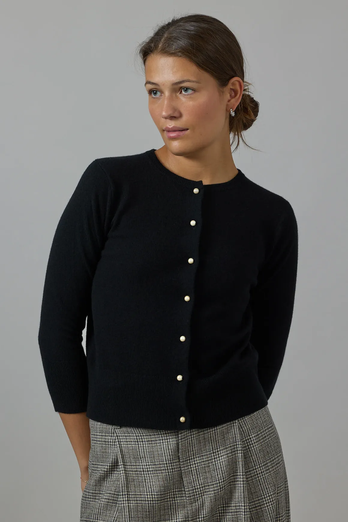 Cardigan - Pearl Button Black