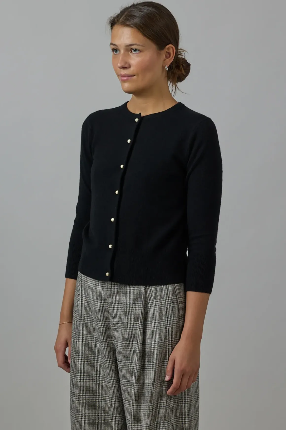 Cardigan - Pearl Button Black