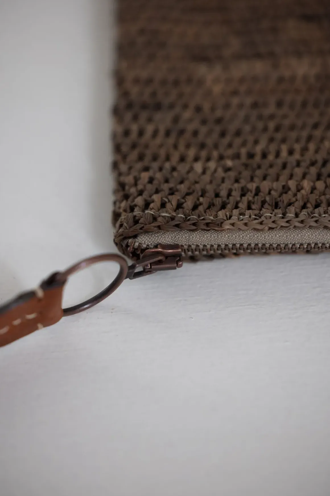 Clutch - Ampy Dark Tea