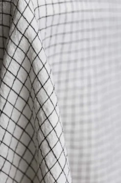 Duk - White/Black Checks