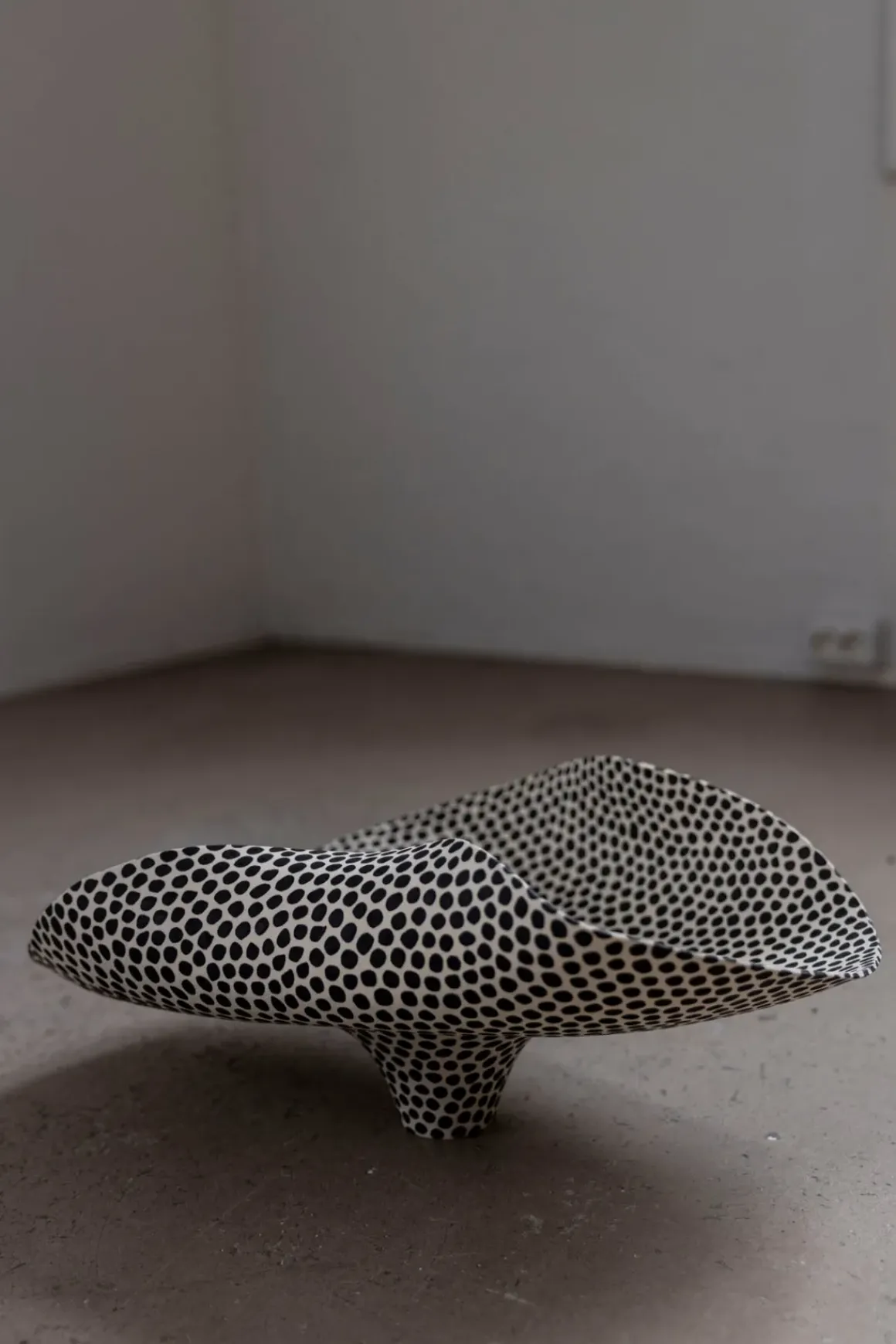 Fat - Håndlaget Large Prikkete