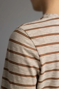 Genser - Stripe Crew Neck Tee Ecru/Partridge