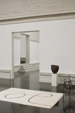 Gulvteppe - Astral Spiral Black