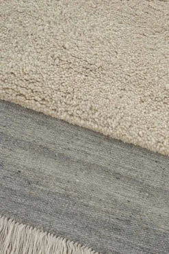 Gulvteppe - Humble Act Stone