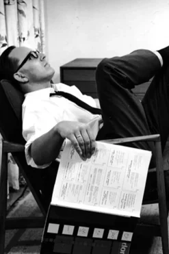 Gyngestol - The Penguin Rocking Chair Dakar 842, Black Steel, Walnut