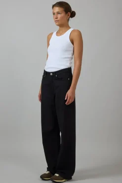 Jeans - Featherweight Logan Black