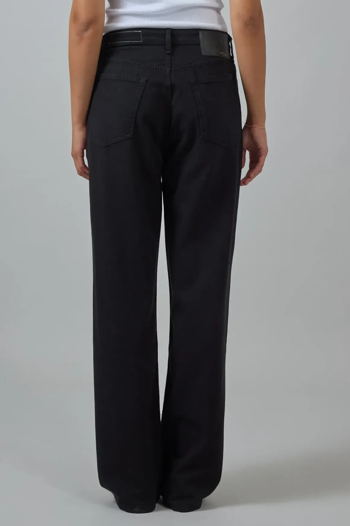 Jeans - Featherweight Logan Black