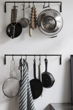 Knaggrekke - 6 knagger Black