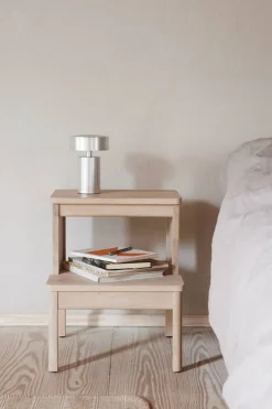 Krakk - A Line Step Stool Hvitoljet Eik