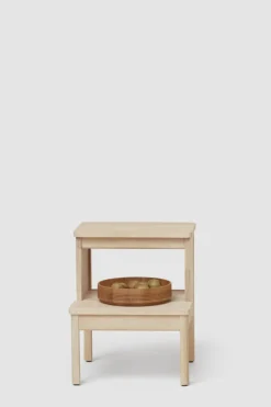 Krakk - A Line Step Stool Hvitoljet Eik