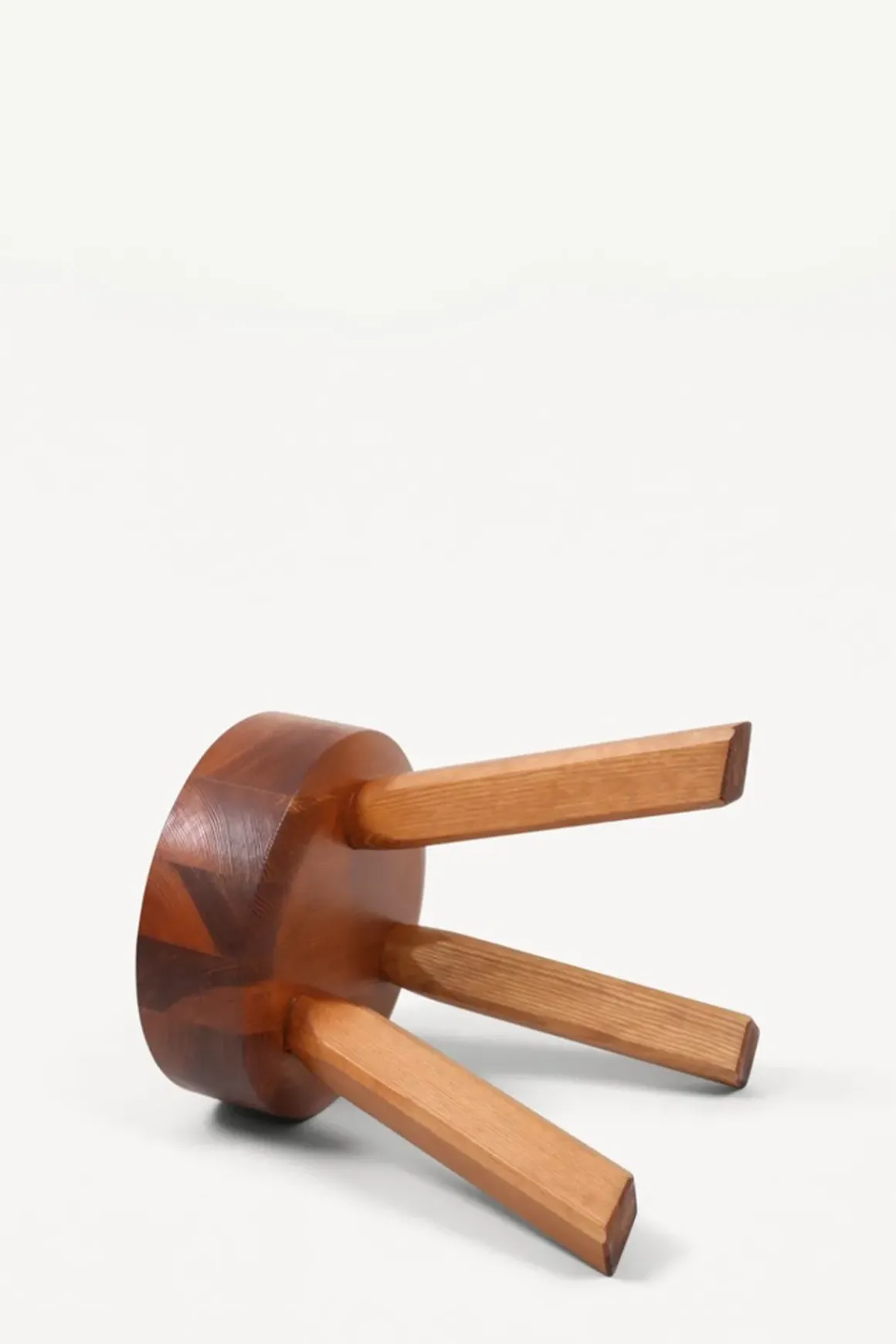 Krakk - AML Stool h31cm Orange Pine