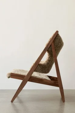 Lenestol - Knitting Lounge Chair, Walnut, Sheepskin Shahara