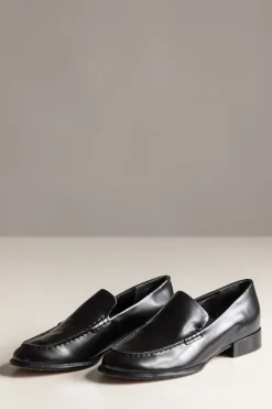 Loafers - Naomi Leather Loafer
