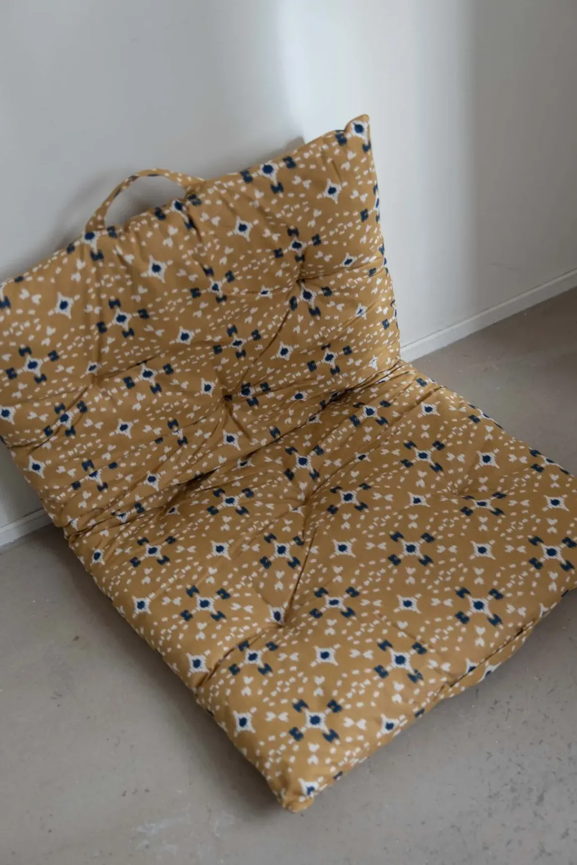 Madrass - 60x100cm Mustard/Off-White/Dark Blue