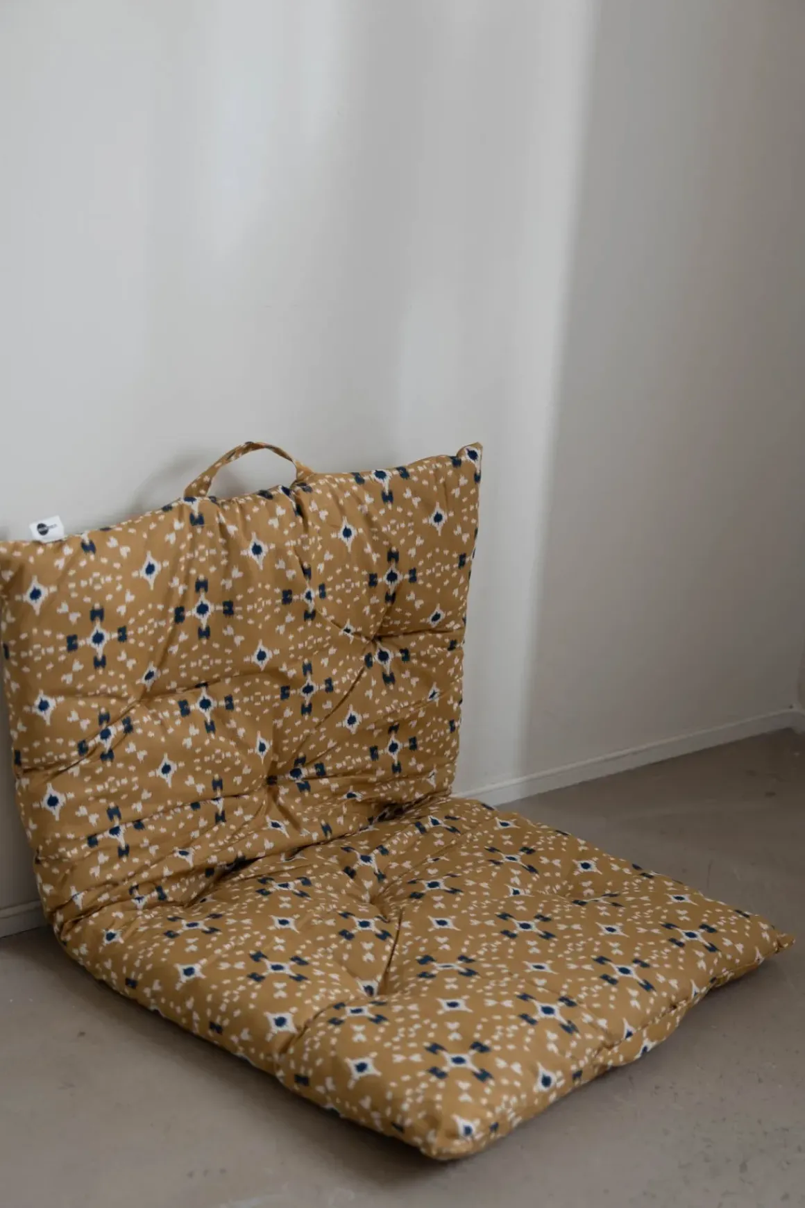 Madrass - 60x100cm Mustard/Off-White/Dark Blue