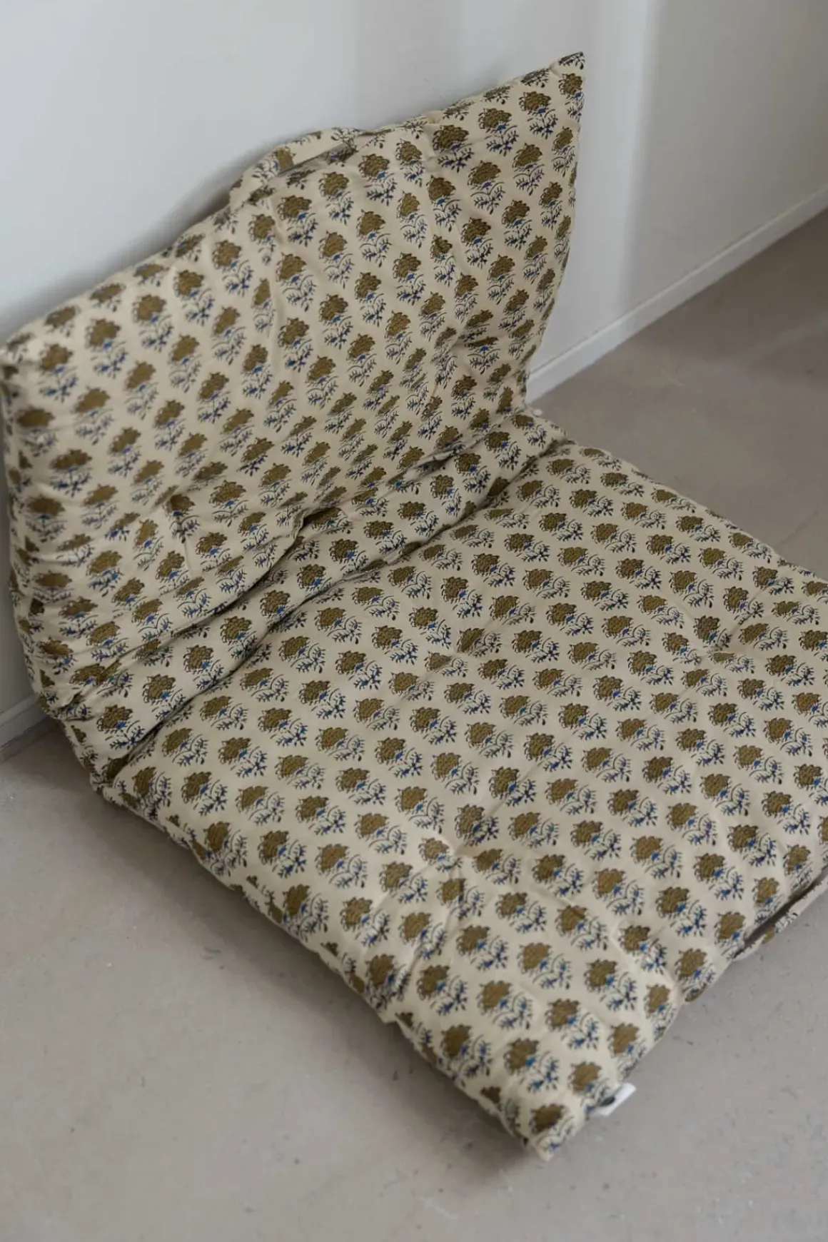 Madrass - 60x100cm Off-White/Green/Blue/Black