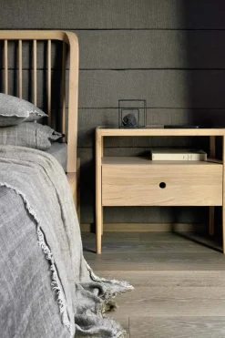 Nattbord - Spindle Bedside Table Oak