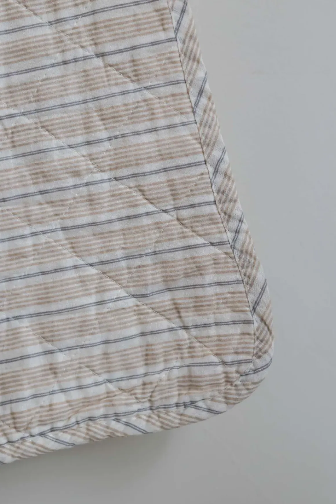 Pledd - Quilt 140x180cm Beige