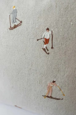 Putetrekk - Skiers Embroidered 48x48cm