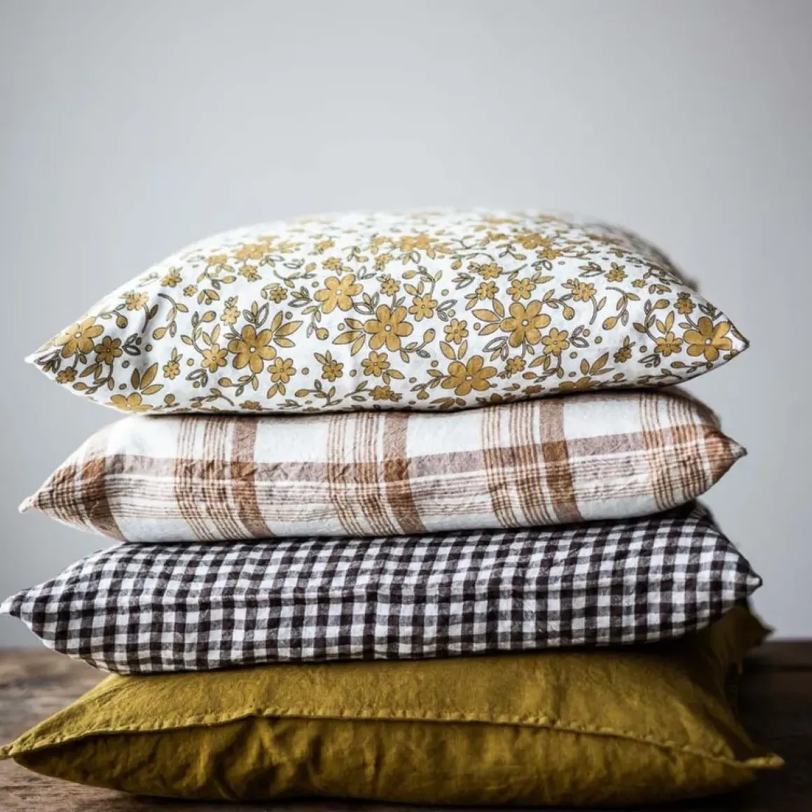 Putetrekk - 50x50cm Mustard Flower