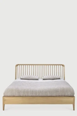 Seng - Spindle Bed 160x200cm Oak