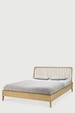 Seng - Spindle Bed 160x200cm Oak