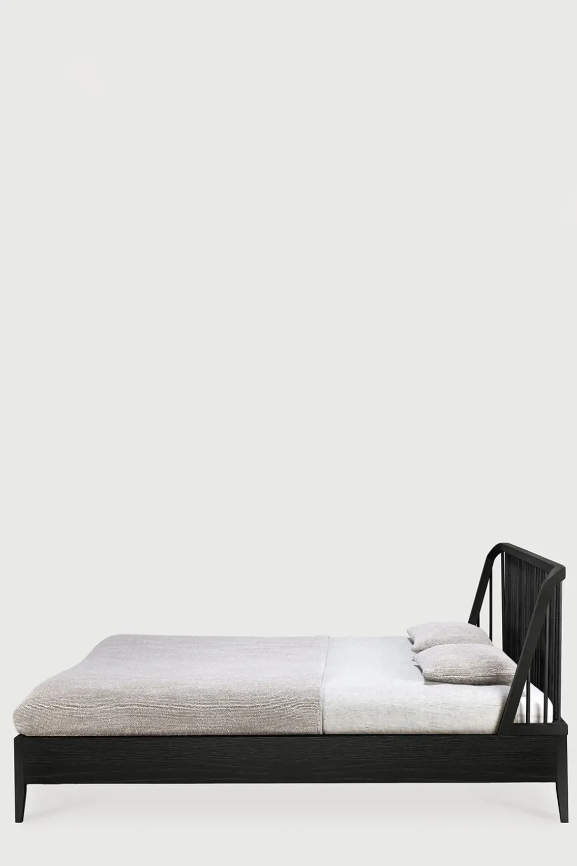 Seng - Spindle Bed 160x200cm Oak Black