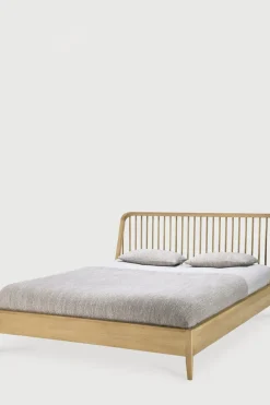 Seng - Spindle Bed 180x200cm Oak