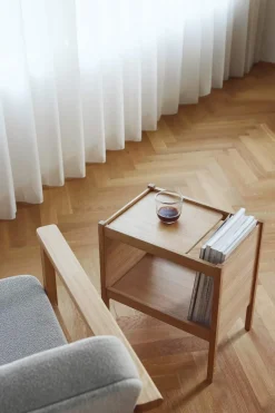 Sidebord - Journal Side Table Oljet Eik