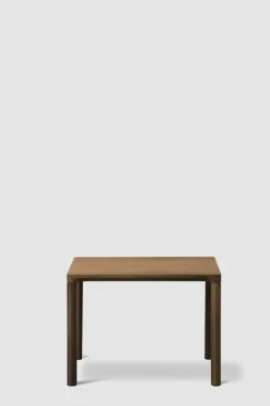 Sidebord - Piloti Modell 6705 46,5x39xh35 Røkt Eik