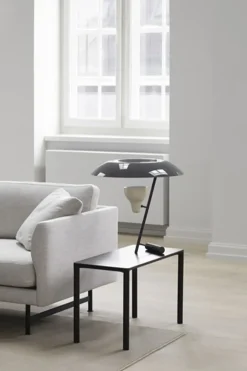 Sidebord - Piloti Modell 6705 46,5x39xh41cm Sort Lakkert Eik