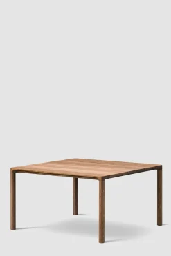 Sidebord - Piloti Modell 6725 63x63xh41cm Røkt Eik