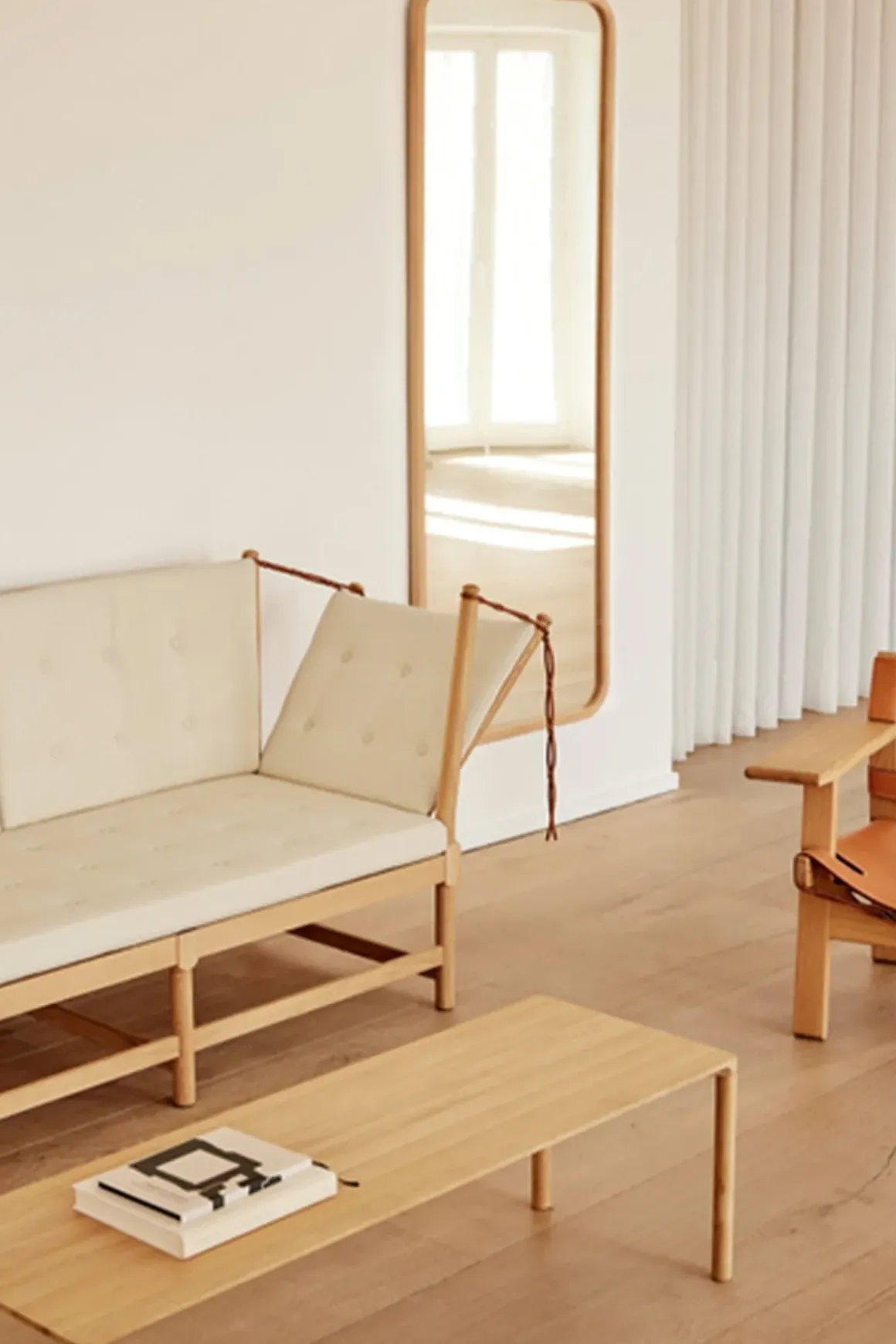 Sidebord - Piloti Modell 6715 120x39xh35cm Såpet Eik