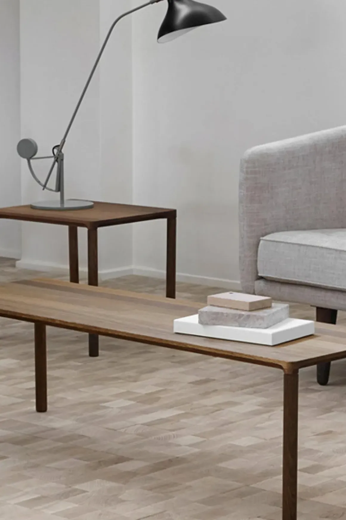 Sidebord - Piloti Modell 6715 120x39xh41cm Røket Eik