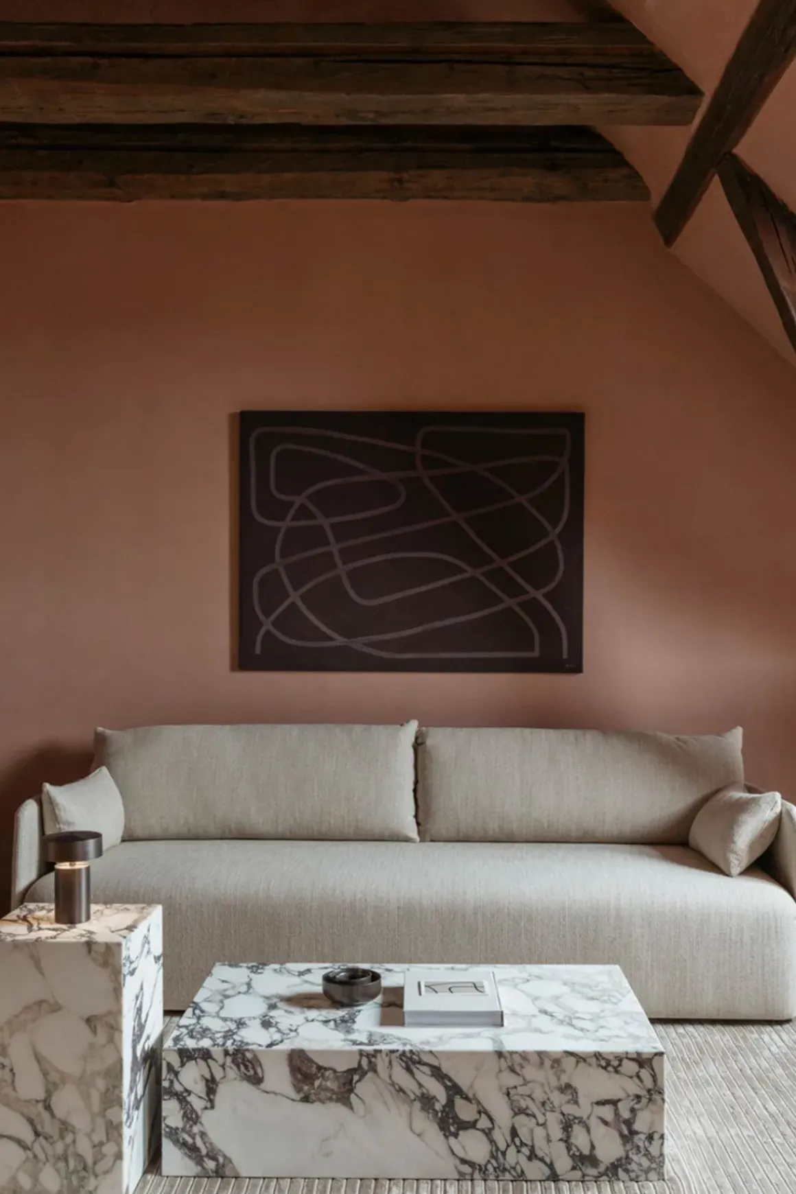 Sidebord - Plinth Tall 30x30xh51 Rose Marble