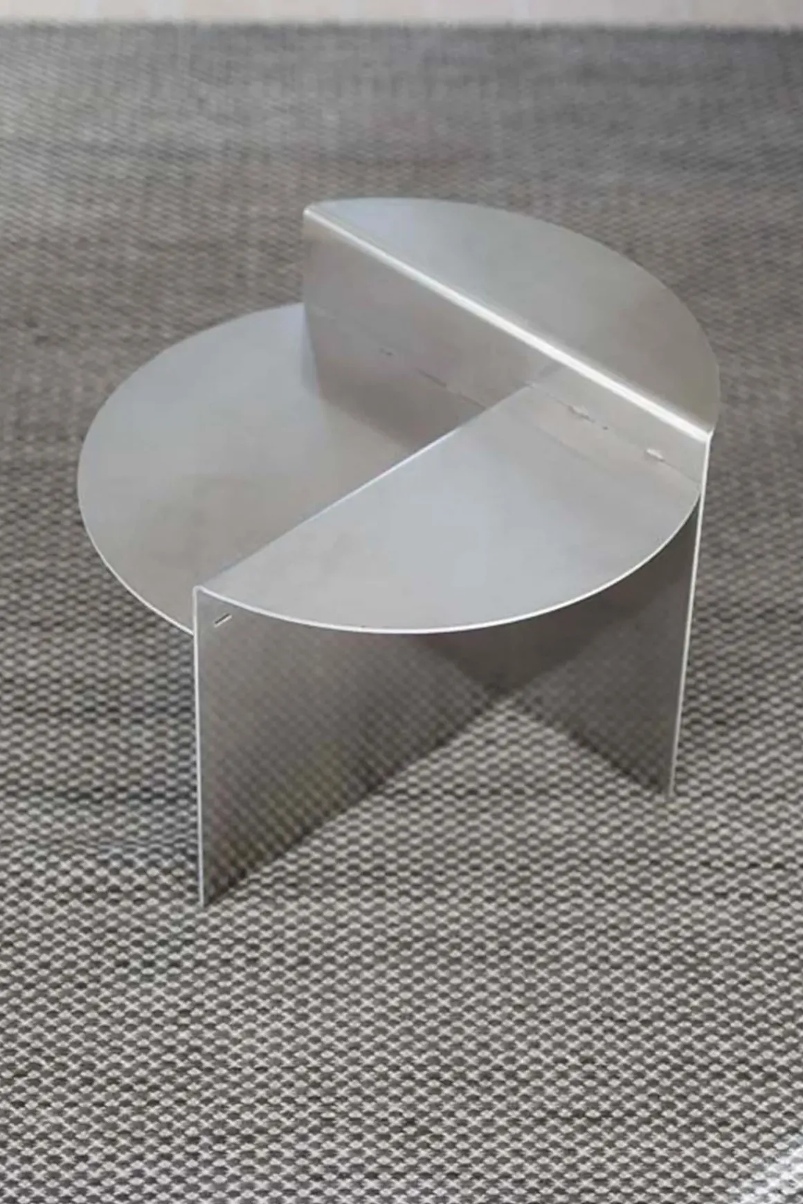 Sidebord - Rivet Side Table