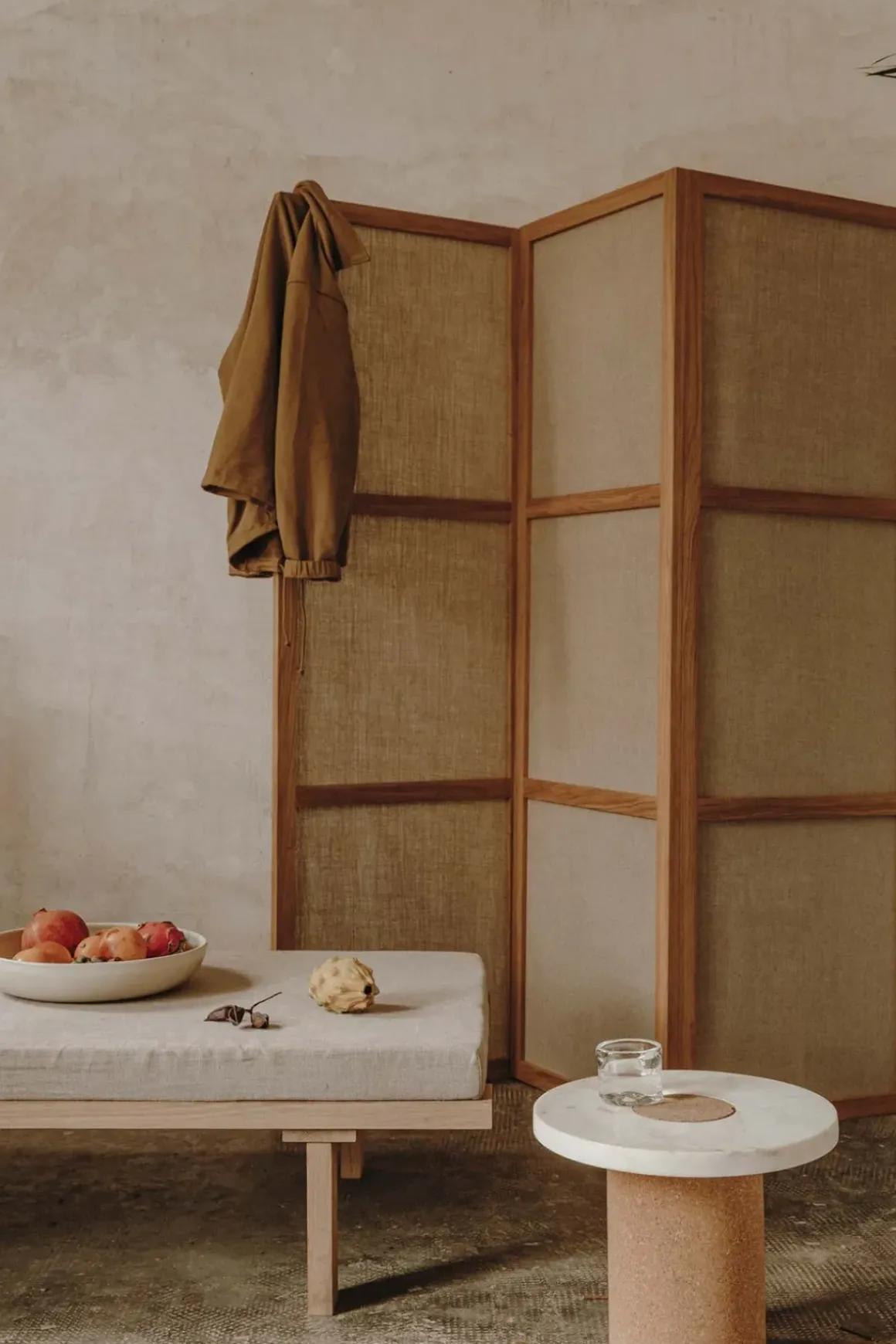 Sidebord - Sintra h33cm dia39cm White Marmor/Cork