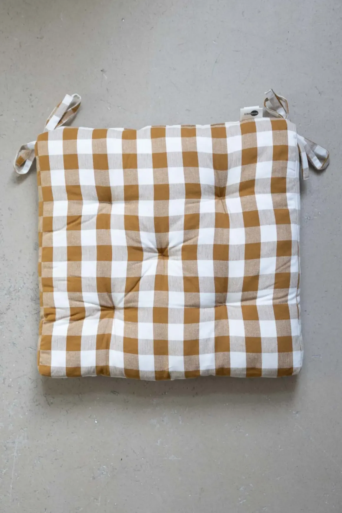 Sittepute - 45x45cm Mustard/White