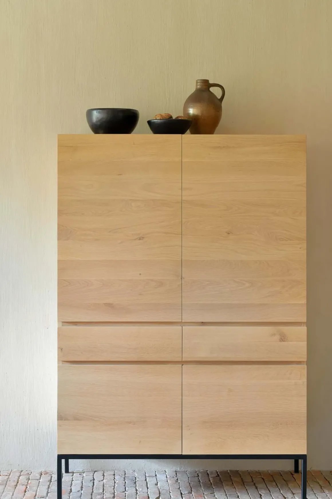 Skap - Ligna 110x50xH162cm Eik/Sort