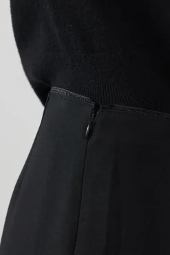 Skjørt - Lace Paneled Black