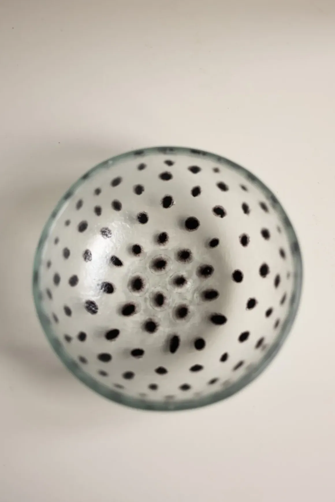 Skål - Sorte Prikker 12cm Glass