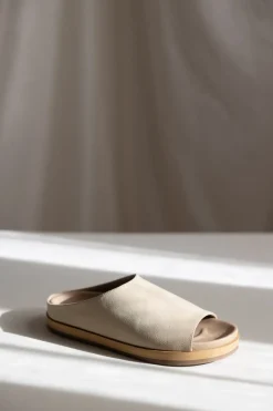 Sko - Sandaler Slippers Julita Suede Sand